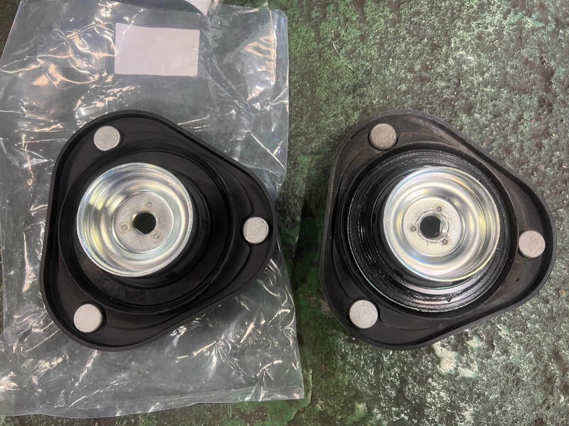 令和5年12月4日 本日のFACTORY オデッセイ アッパーマウント交換