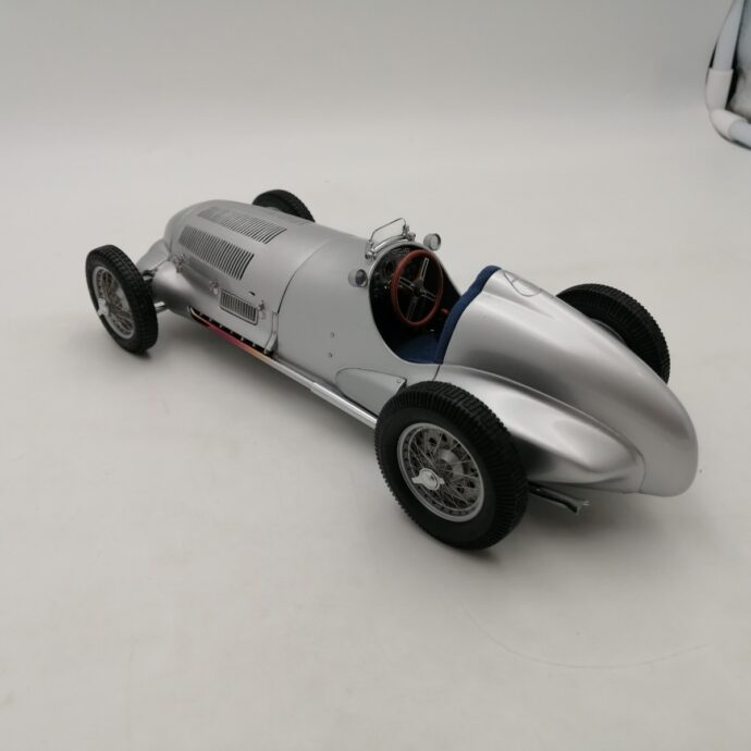 宅配】滋賀県彦根市のミニカー買取実績｜CMC「1/18 メルセデス W125