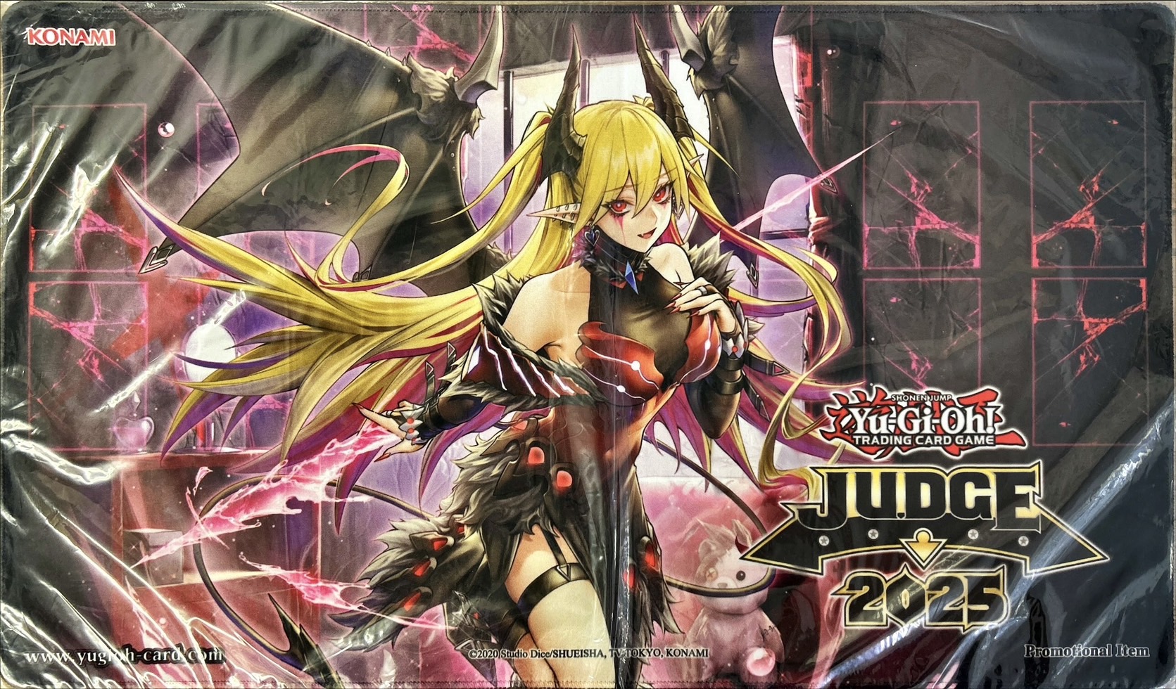 遊戯王 公式 プレイマット 紅涙の魔ラクリモーサJUDGE 2025 未開封