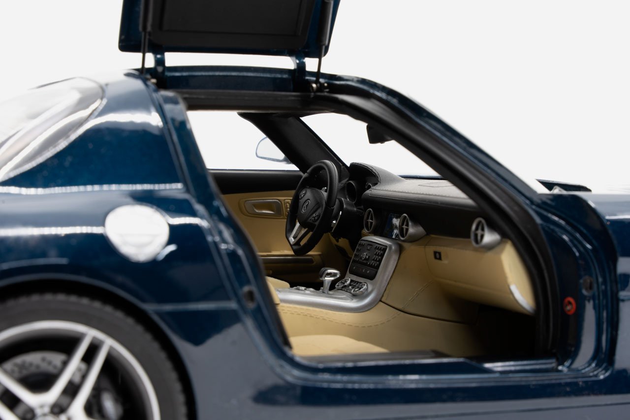 Premium Classixxs Mercedes-Benz SLS AMG 1/12 Diecast Model