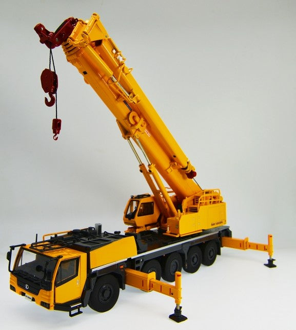 diecast scale 1:50 KATO KA-1300R Mobile crane model with small
