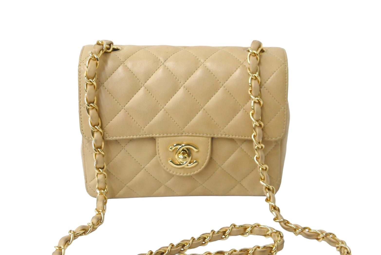 CHANEL ベージュ チェーンバッグマトラッセシャネルビンテージ-adidas