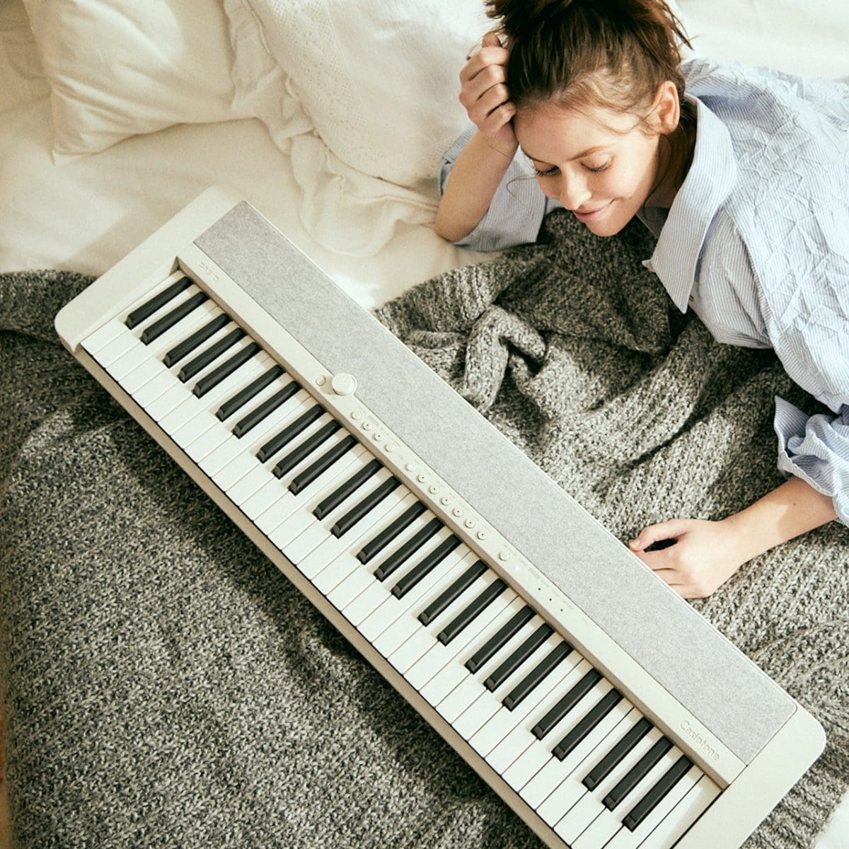 CT-S1WE | Casiotone 61 Key White Portable Keyboard | CASIO