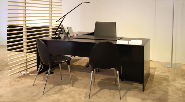 IXC(イクスシー）AIR FRAME 3009 EXECUTIVE DESK|カッシーナ