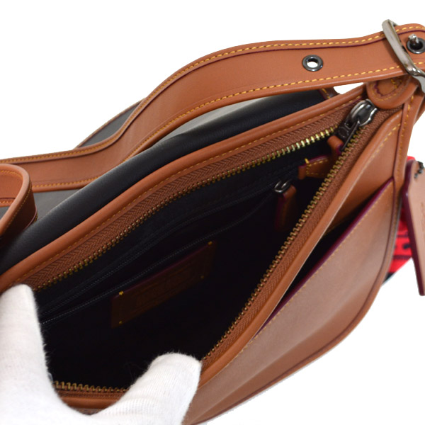 COACH】コーチ パトリシア スカーフ パッチワーク ワッペン スタッズ