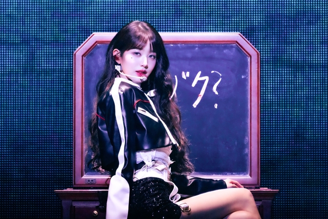 IVE、初の日本単独コンサートが開幕 ウォニョン「一緒に“愛してる”して