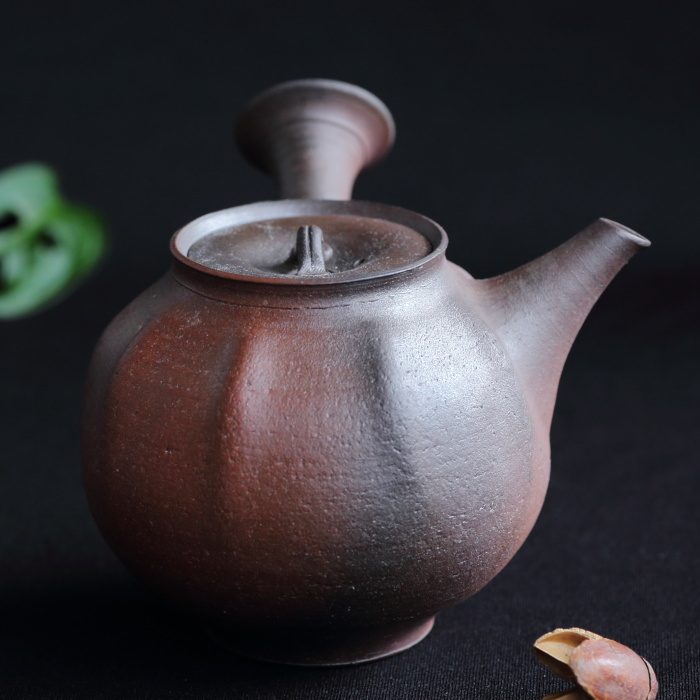 常滑焼 小西洋平作 窯変 ぐい呑 共布共箱 V 8657 希少】小西洋平 常滑