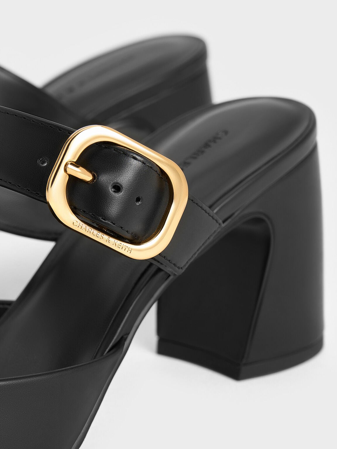 ポインテッドトゥ ブロックヒールミュール - ブラック | CHARLES