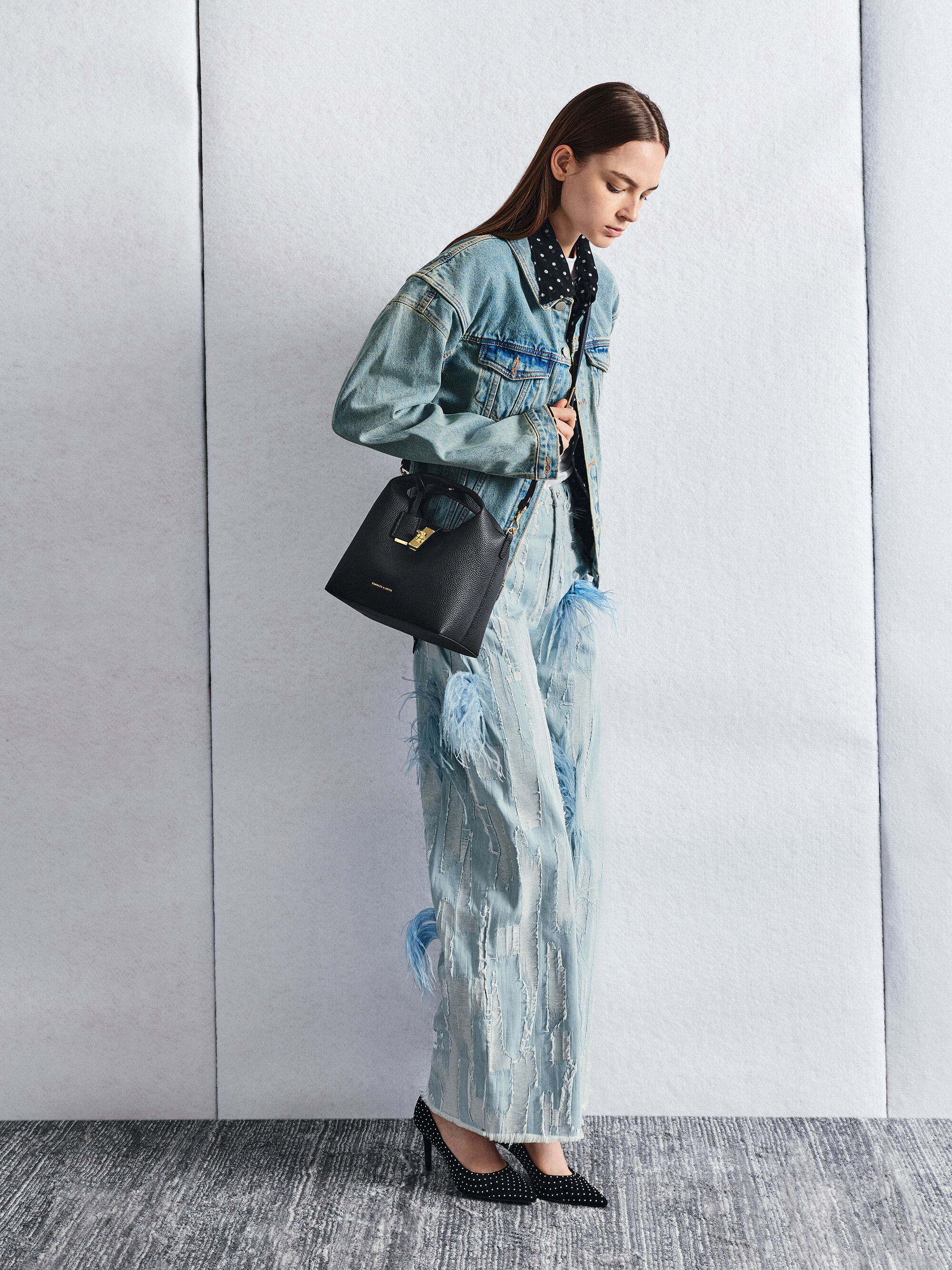 Chance チャンス メタリックアクセントバケットバッグ - ブラック