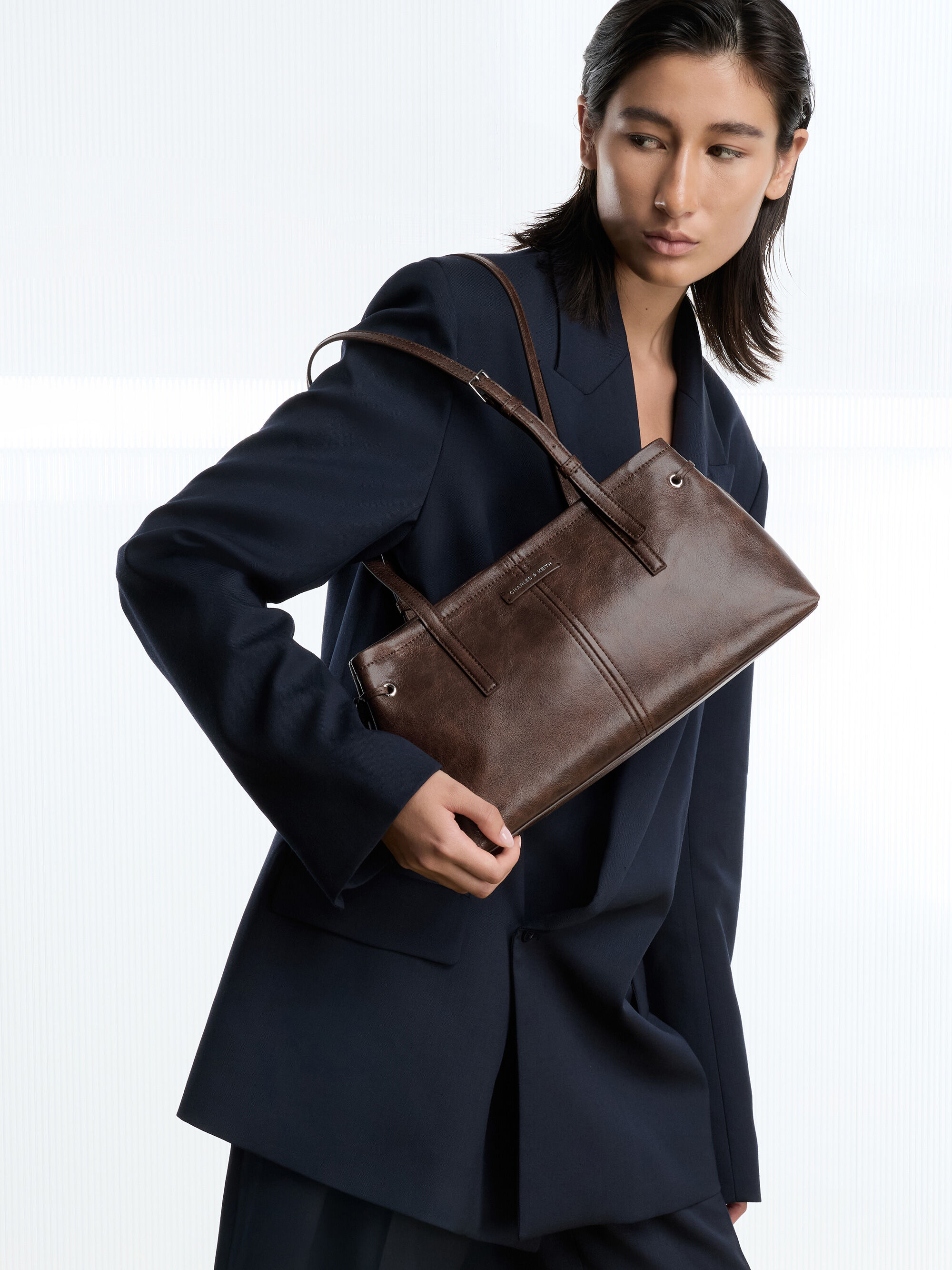 Noane ノアン イーロンゲイティドハンドルショルダーバッグ - ディ