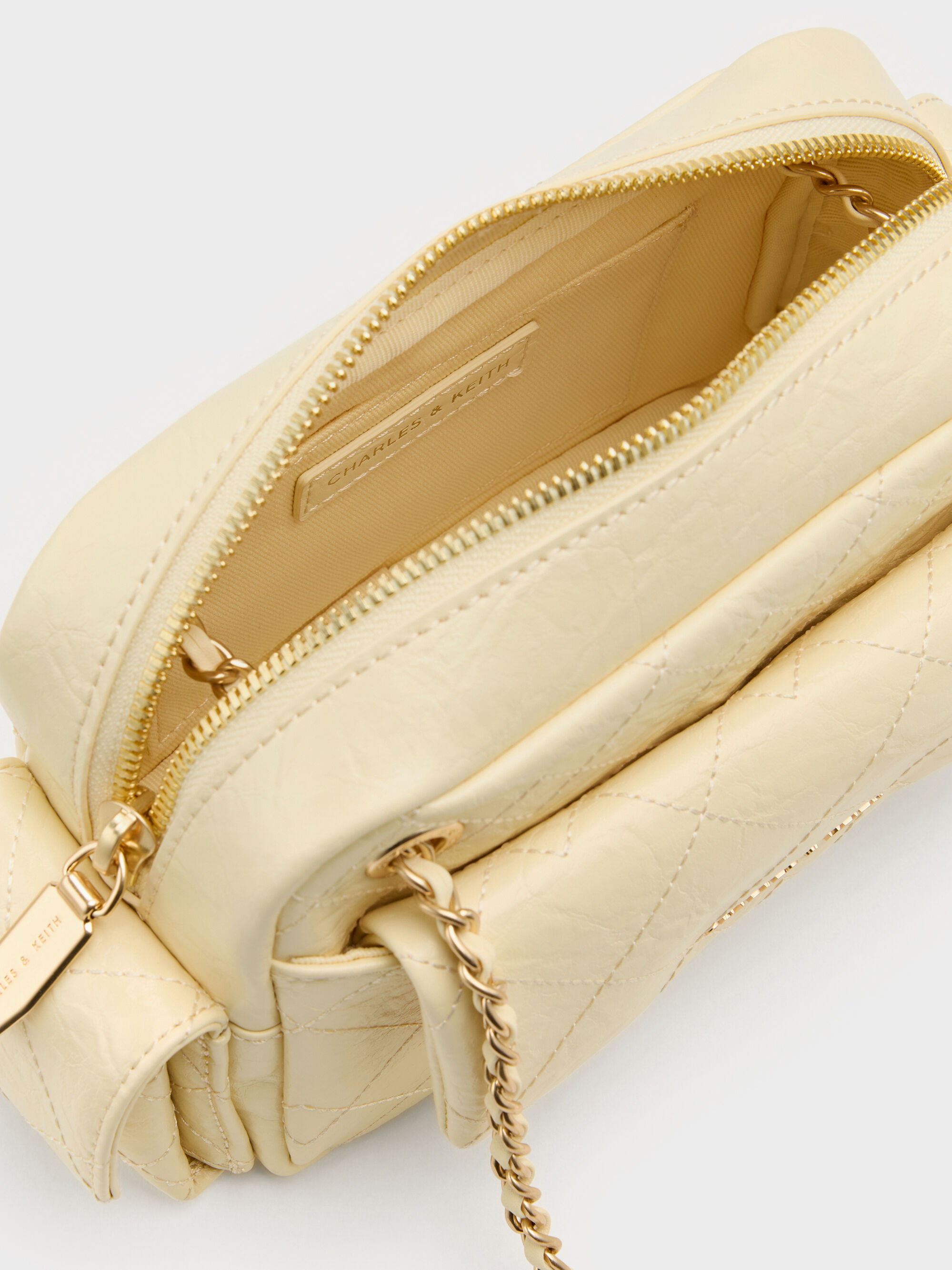 Duo ドゥオ キルトクロスボディーバッグ - バターイエロー | CHARLES