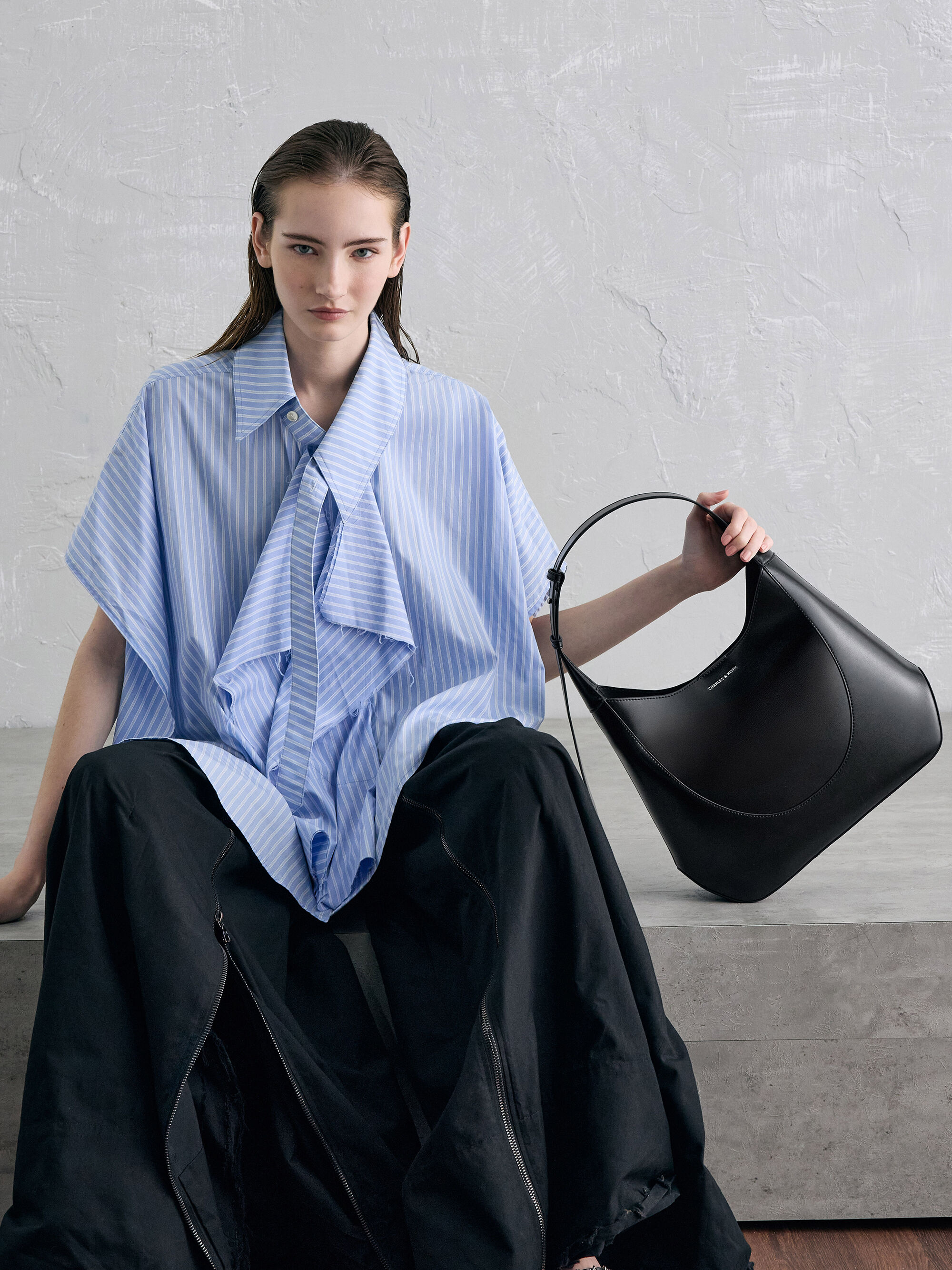 Sigrid シグリッド ホーボーバッグ - ノワール | CHARLES & KEITH