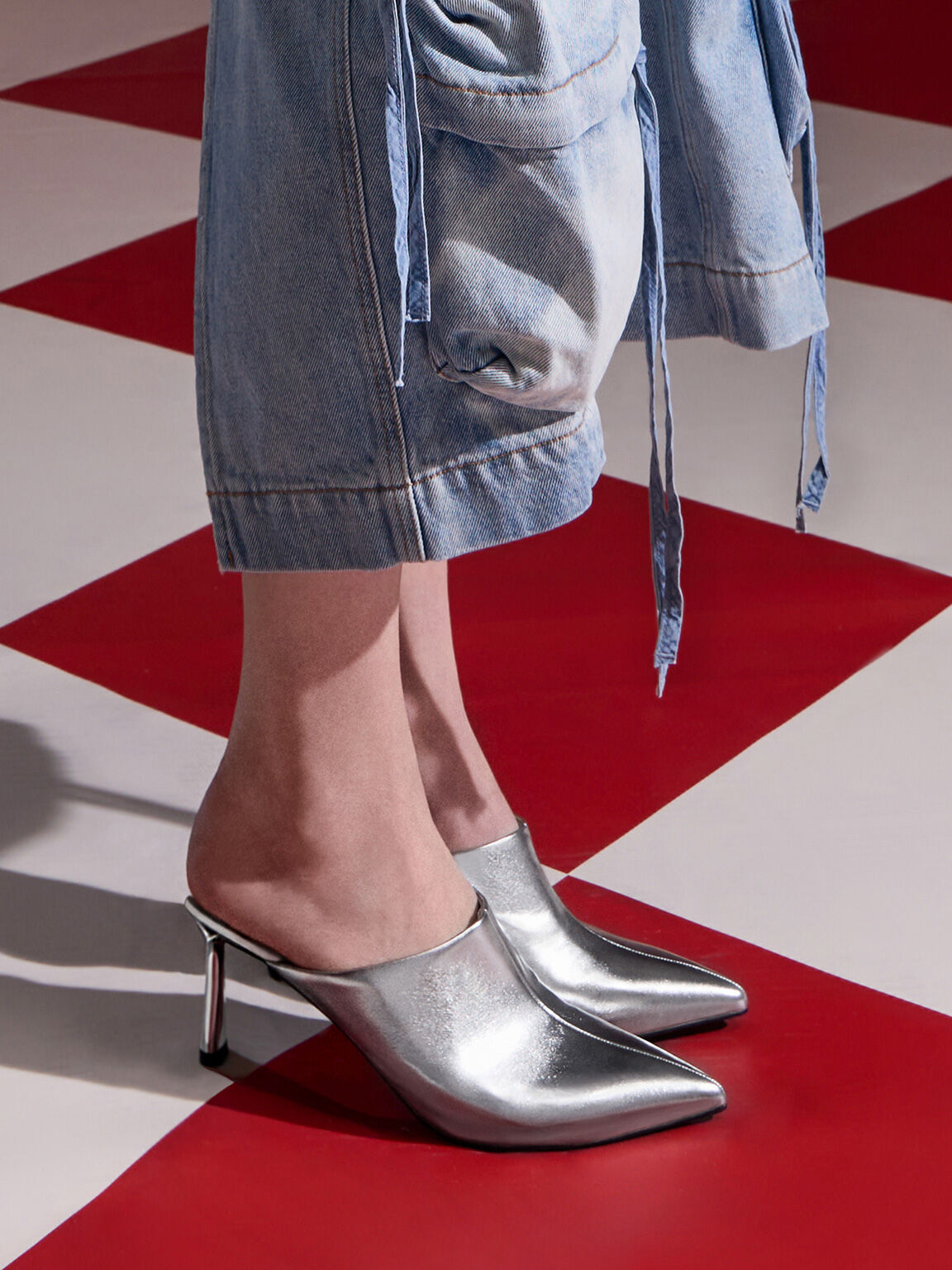 ハイヴァンプ ポインテッドトゥヒールミュール - シルバー | CHARLES