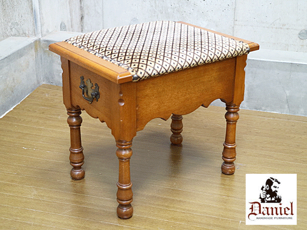 横浜ダニエル】DANIEL 最高級 スツールボックス 収納付き 椅子 出張