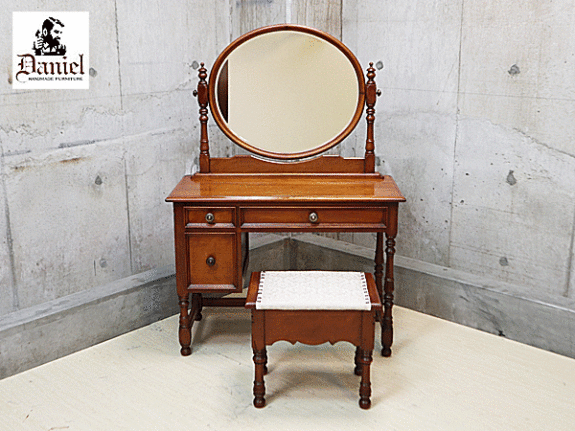 横浜ダニエル】DANIEL 最高級 最高級 スパニッシュドレッサー/鏡台