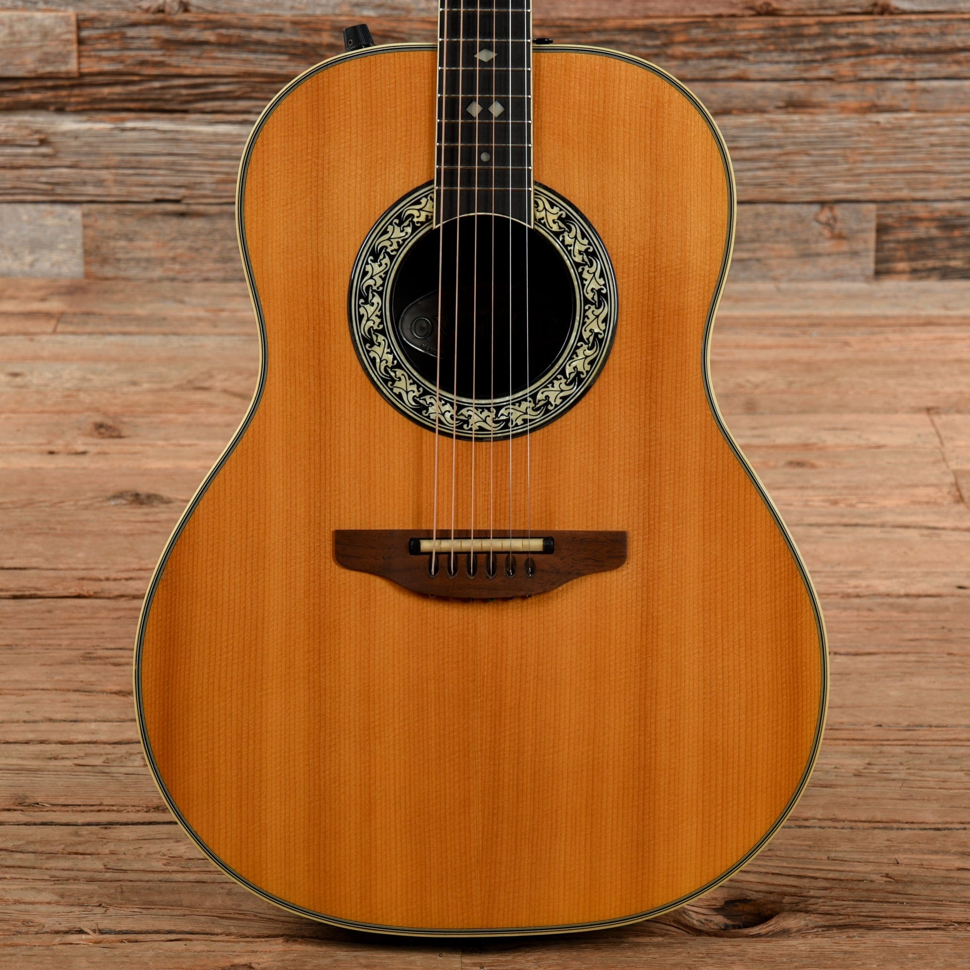 Ovation Model 1627 Glen Campbell Natural 1982 – Chicago Music Exchange