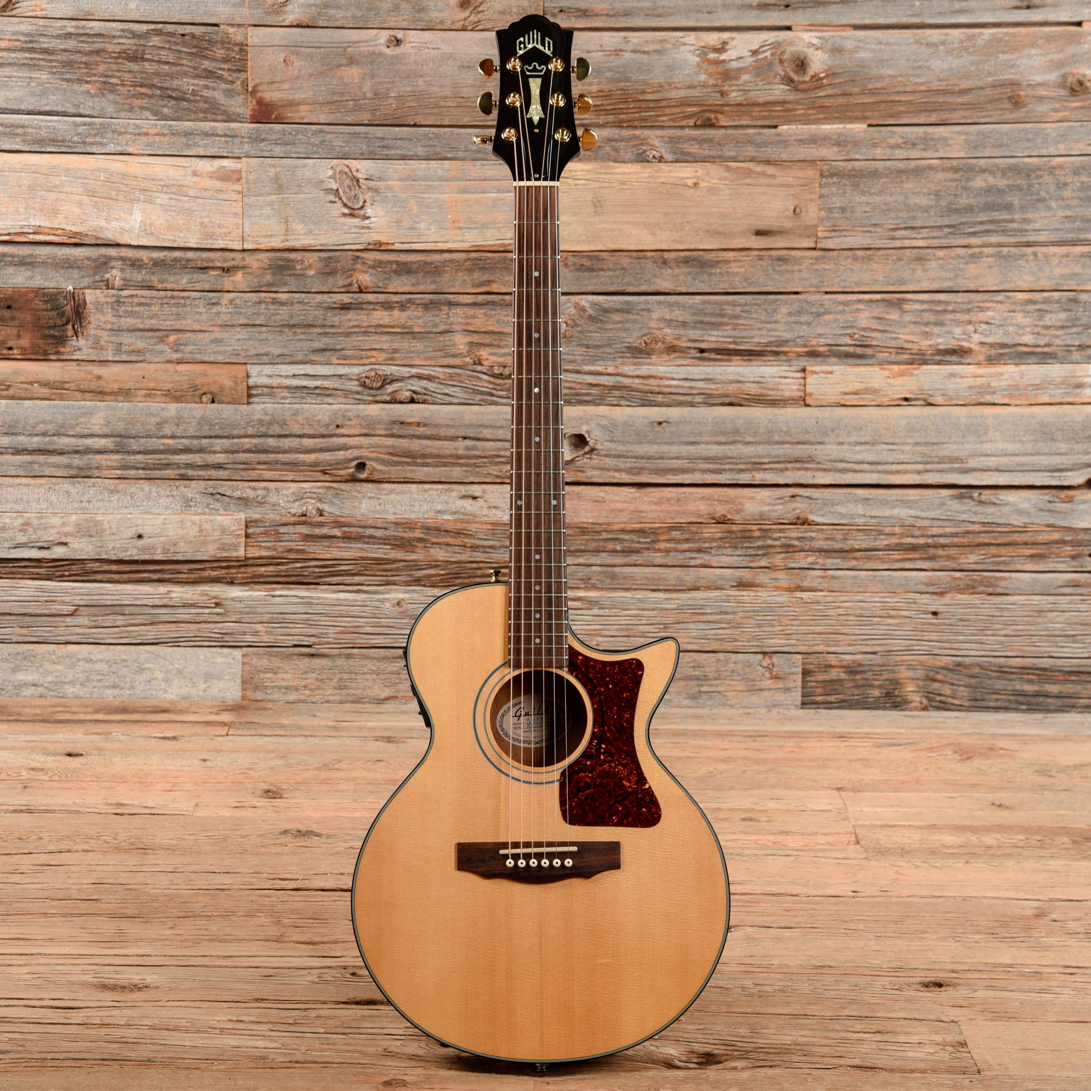 Guild Songbird S4ce Natural 1999 – Chicago Music Exchange
