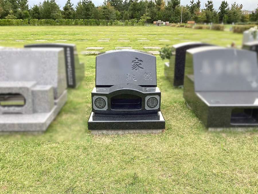 手書きの文字を彫刻したインド山崎Zの中型墓石！浦安市墓地公園にて