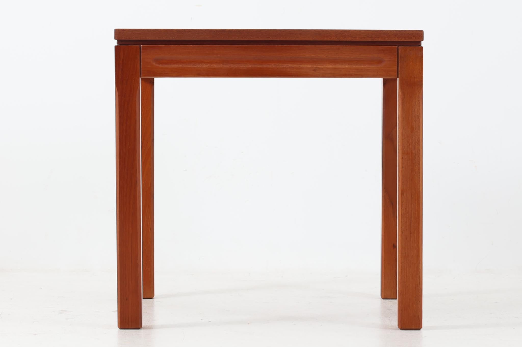 デンマーク製 タイルトップサイドテーブル チーク材 北欧家具