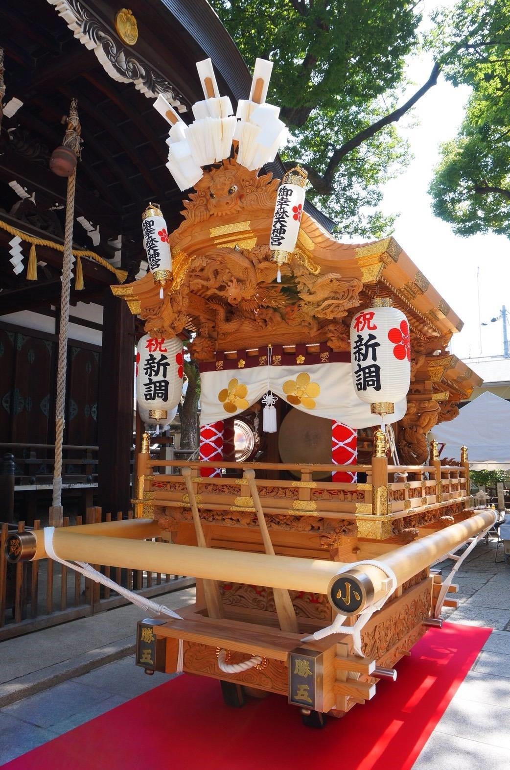 全国配送okです！だんじり自車　欅製　家宝級代物　画像更新！4分の１サイズ 先日拝見させていただいた大町の初代だんじりを本日は金網なしで見せて