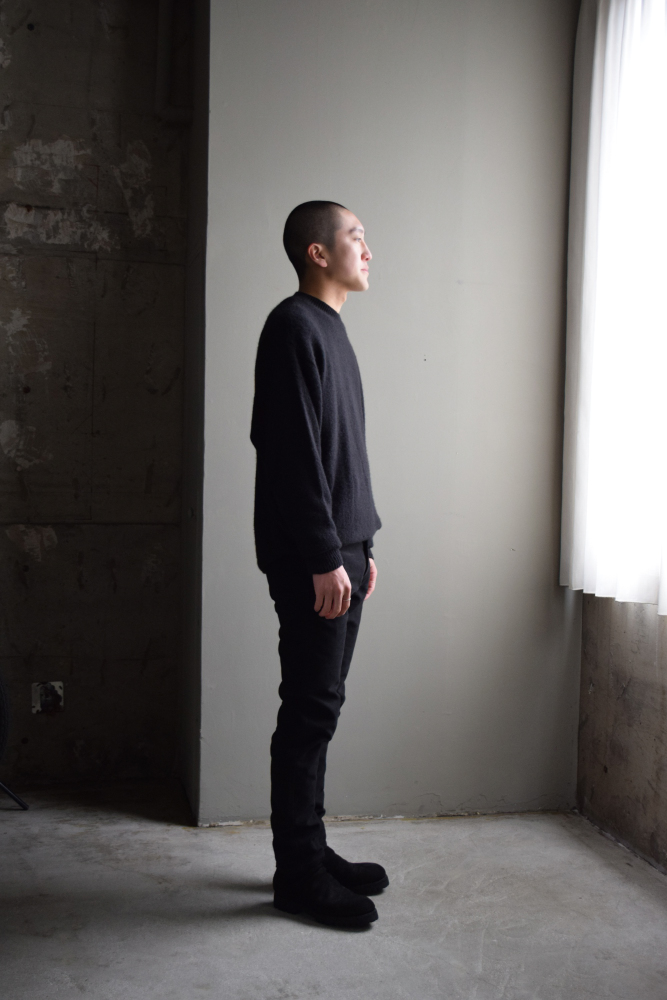 COMOLI (コモリ) カシミヤ製品染 クルーネックニット [BLACK]