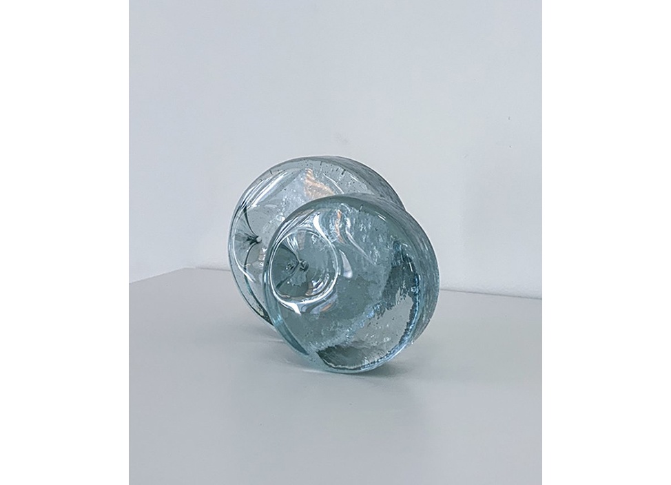 wa/ter / ウォーター】INCENSE STAND 90φ / blue greyの商品詳細ページ