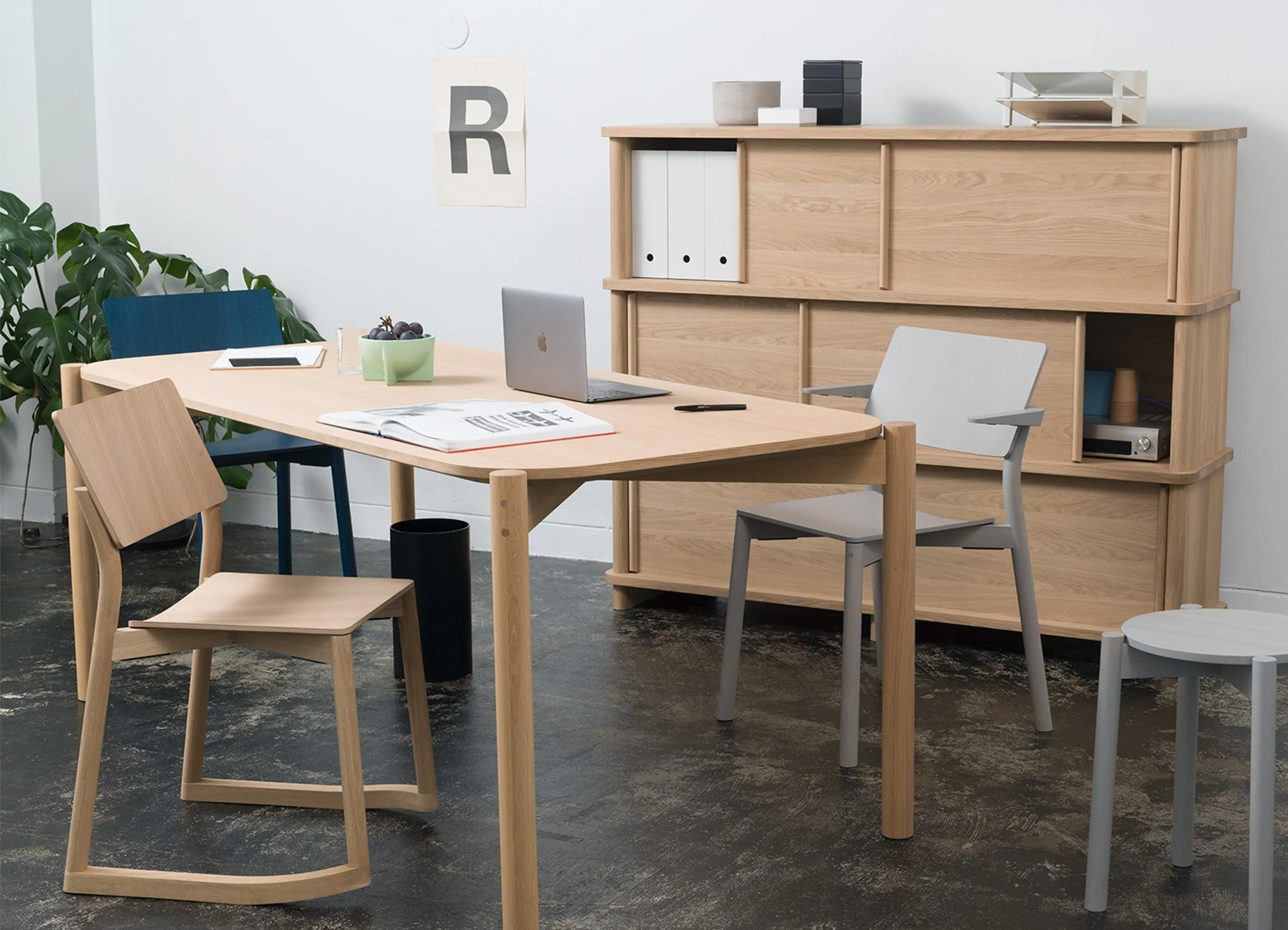 KARIMOKU NEW STANDARD / カリモク ニュースタンダード】CASTOR TABLE