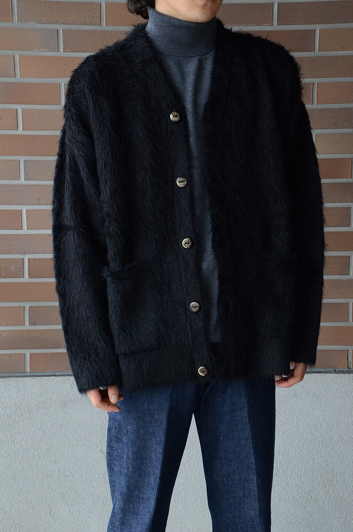 THE INOUE BROTHERS】“Suri Cardigan” ザイノウエブラザーズはマフラー