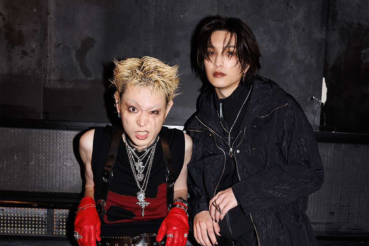 Netflixシリーズ「グラスハート」菅田将暉／真崎桐哉 率いるカリスマ