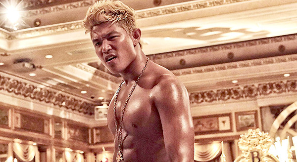 特別映像】鈴木亮平、黒Tバックでワイルドなラップを披露『TOKYO TRIBE