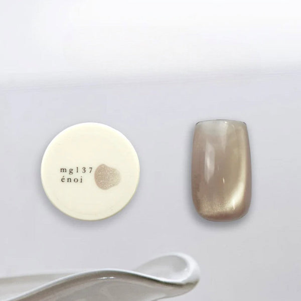 énoi Cat Eye Gel Polish - Milk Magnet MG137