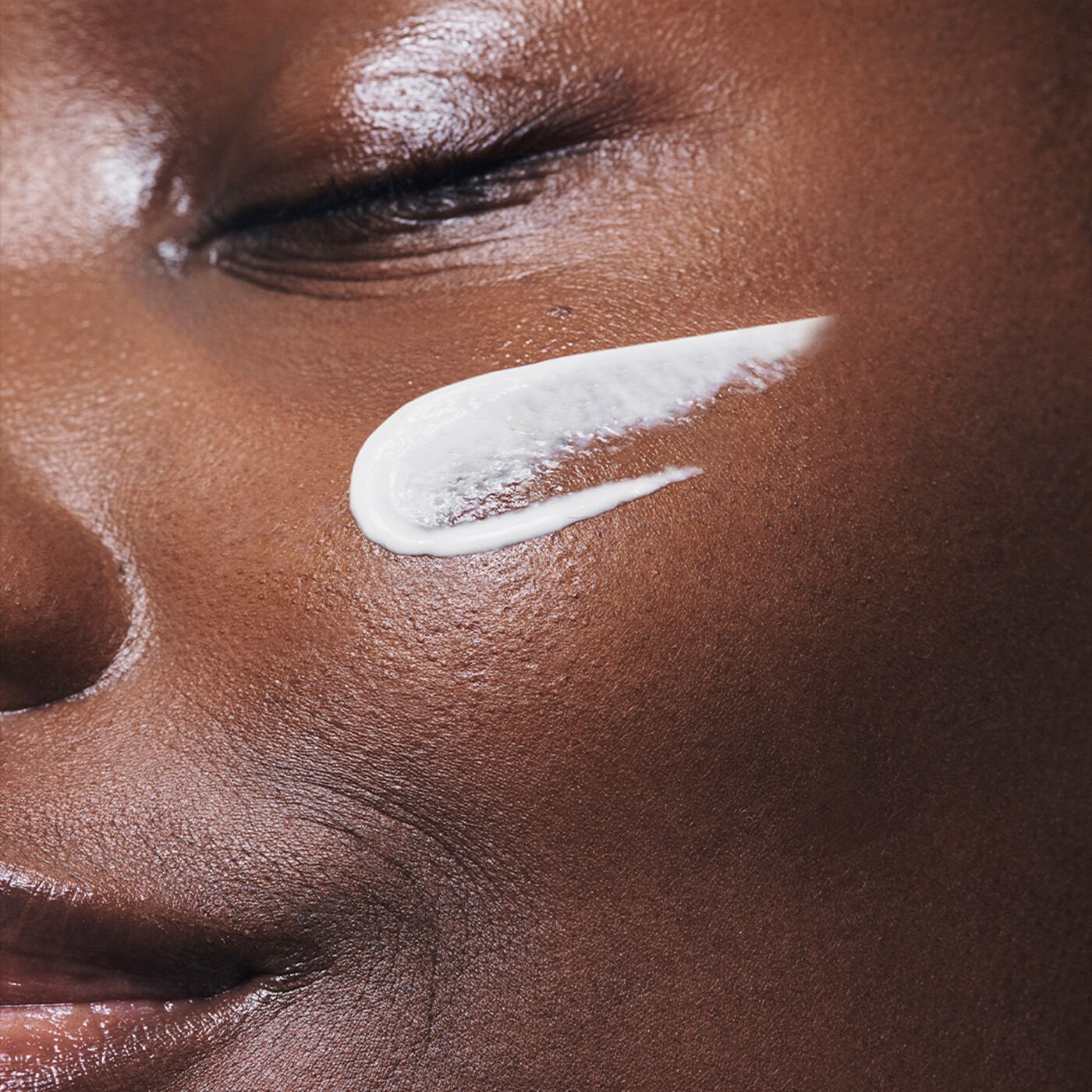 Dry Touch Facial Sunscreen - Broad Spectrum SPF 50+ | CLARINS®