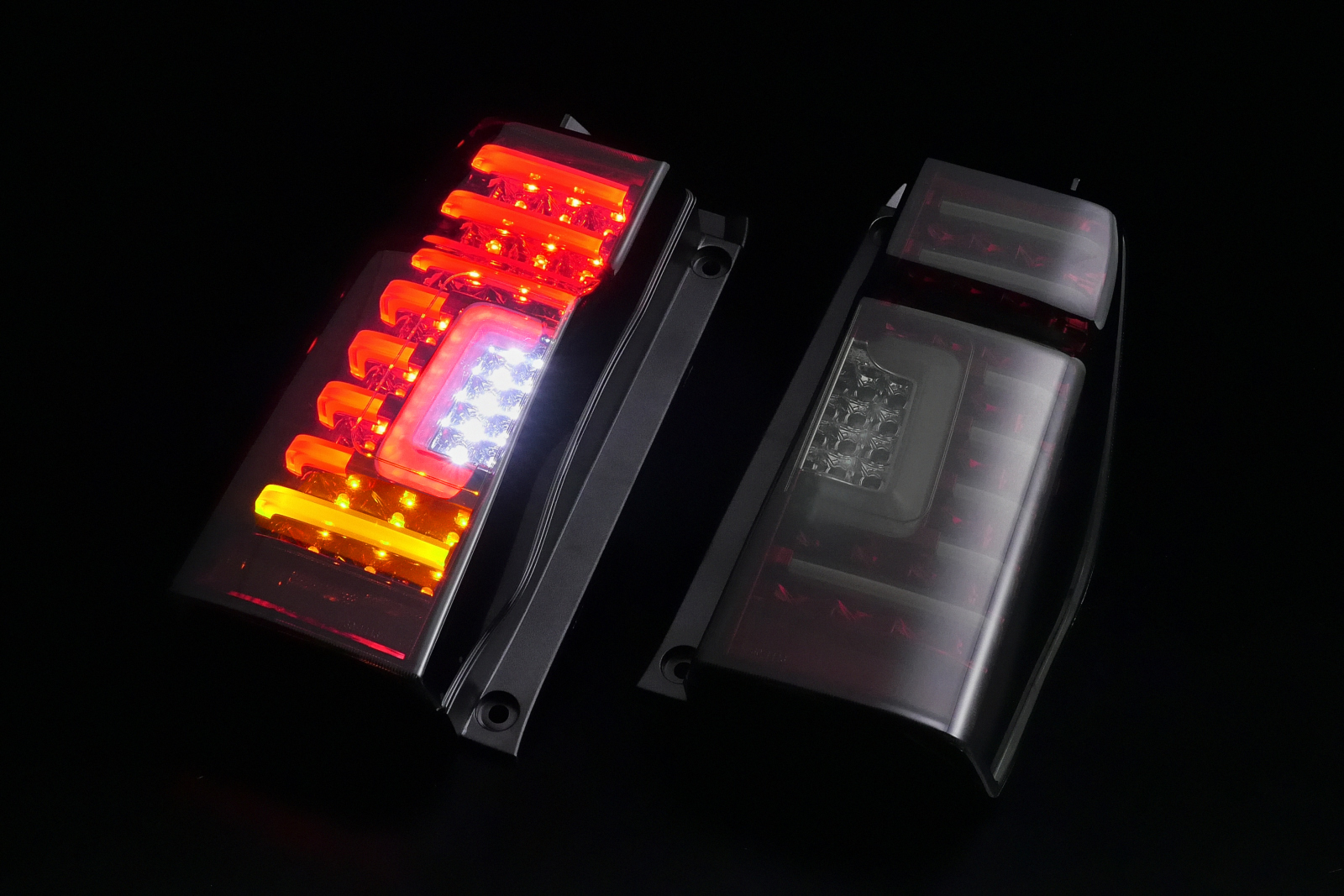 ダイハツ タント(LA600系) / スバル シフォン(LA600系) テールランプ