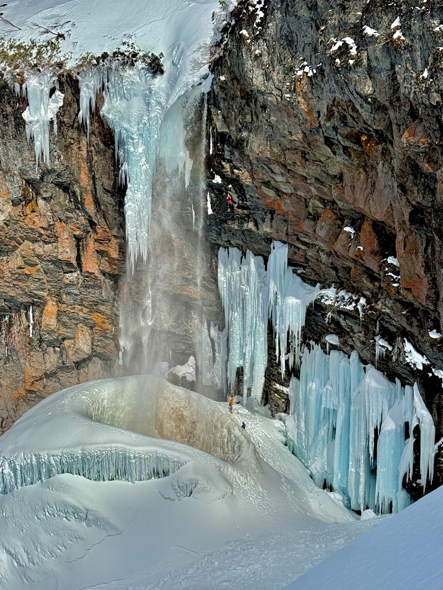 石川県白山・百四丈滝 初登 | 山と溪谷社のクライミング・ボルダリング