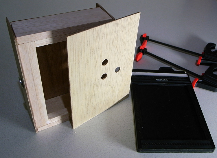 純自作4×5ピンホールカメラ(1日目) – Crystal Winds