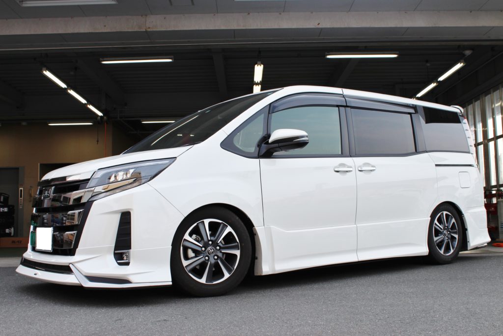 80ノアにブリッツZZ-R BBを取り付け！ | 浜松店 | 店舗ブログ | タイヤ