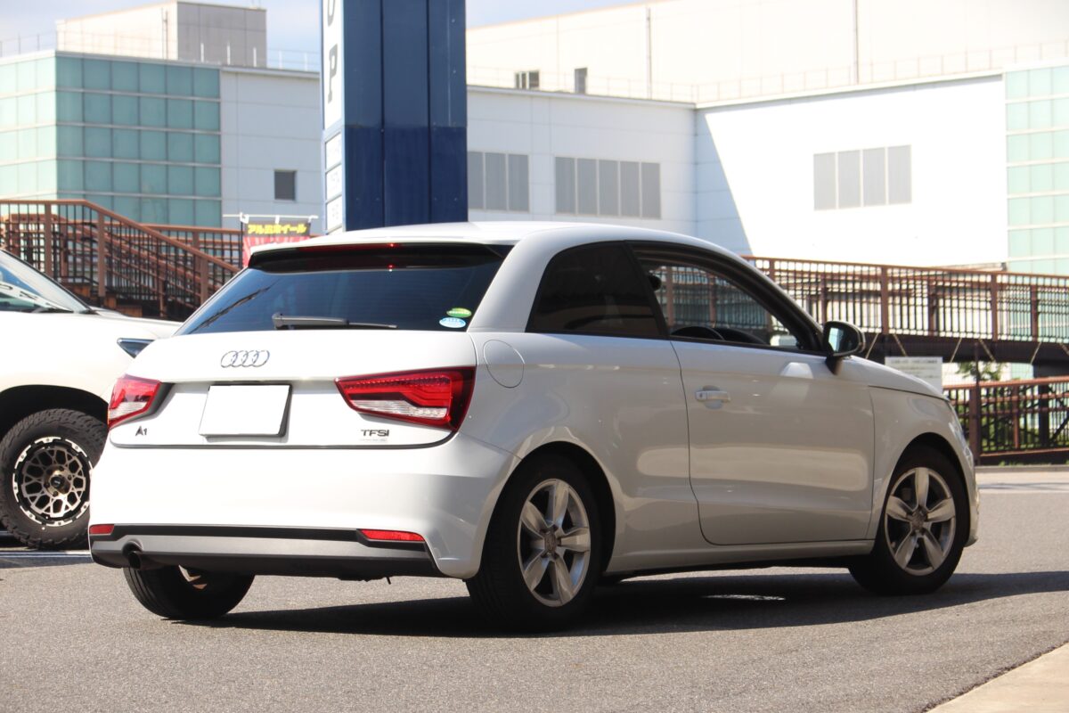 アウディA1】高品質なH＆Rダウンサスでローダウン！！ | 中川店 & EURO