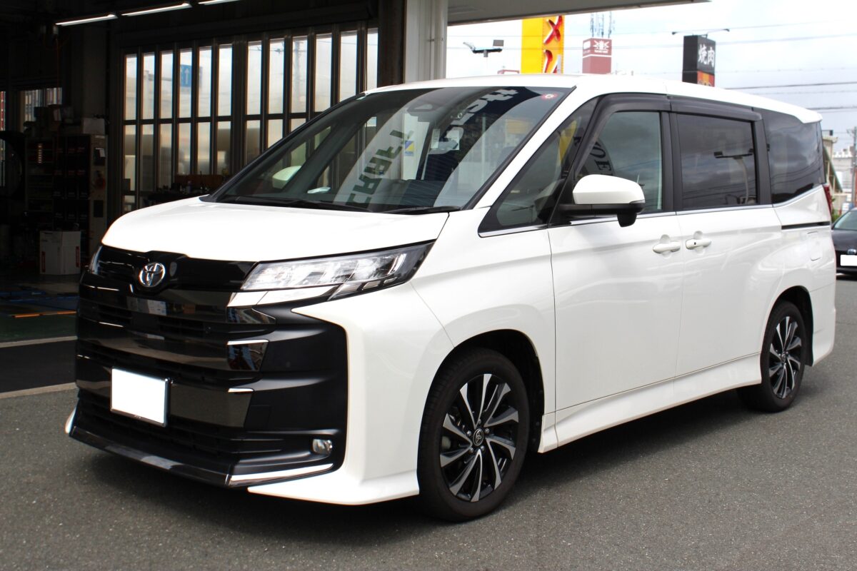 90系ノア】ドレスアップのキホンはローダウンから☆タナベDF210