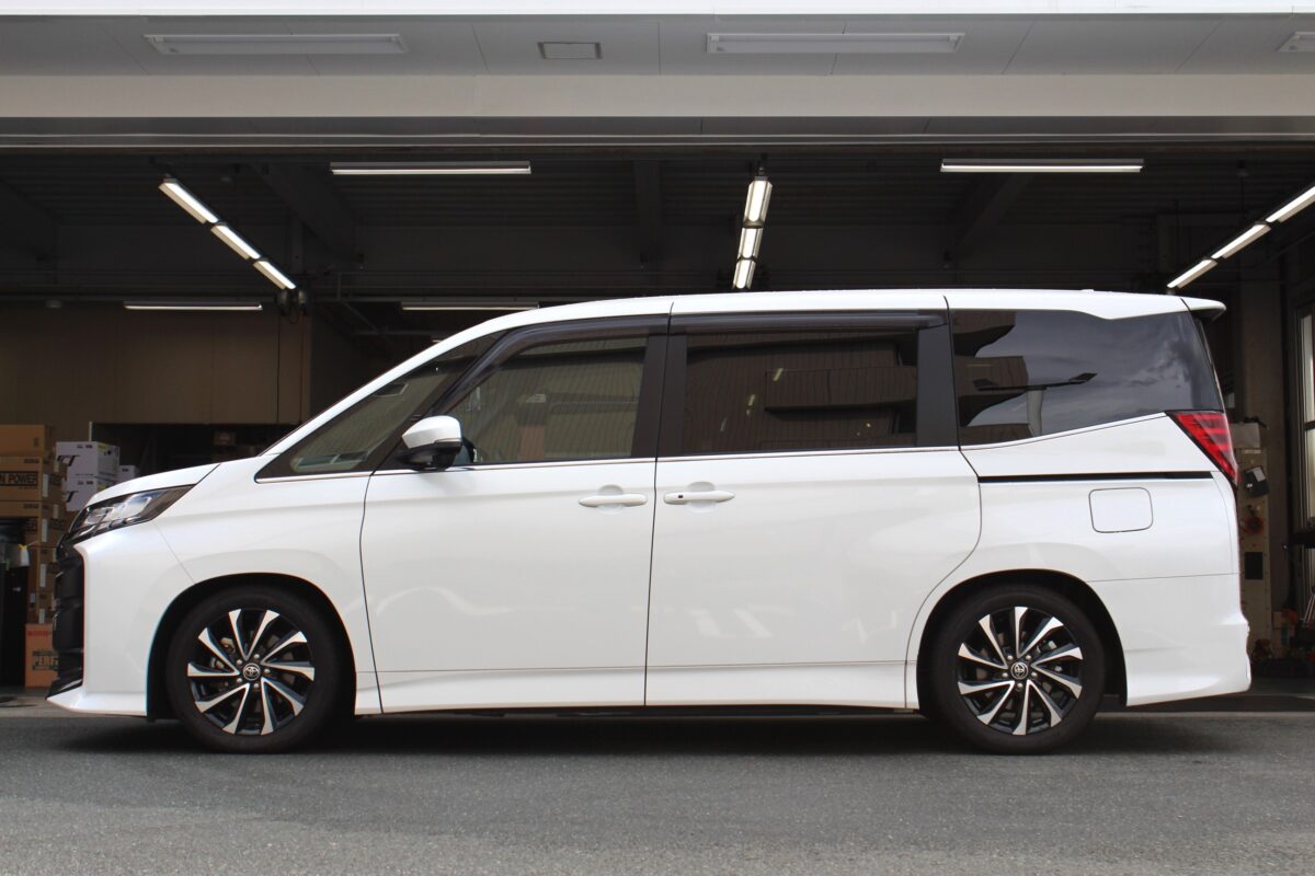 90系ノア】ドレスアップのキホンはローダウンから☆タナベDF210