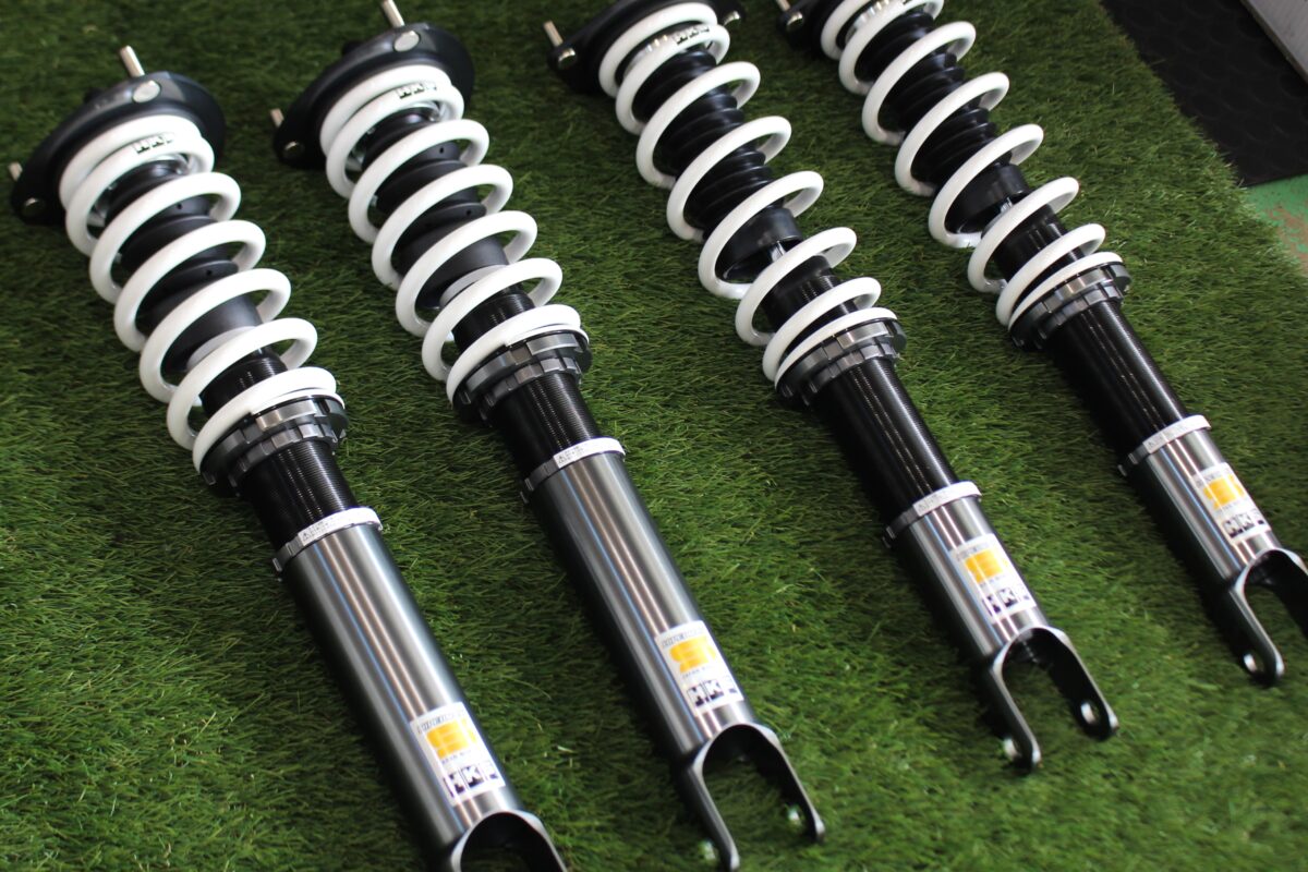 NDロードスター】HKS ハイパーマックスSでローダウンと乗り心地向上