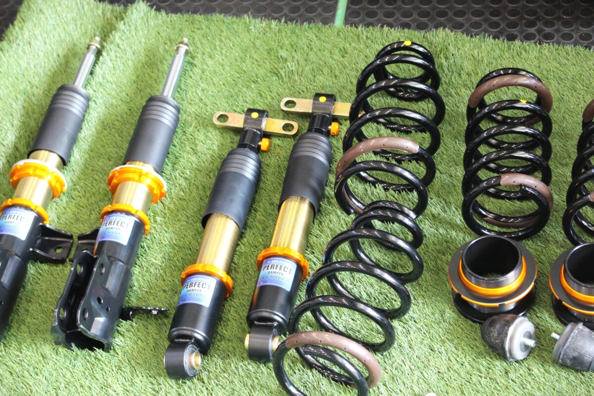 40ヴェルファイア】車高調パーフェクトダンパー6G！ボルクG025LCを