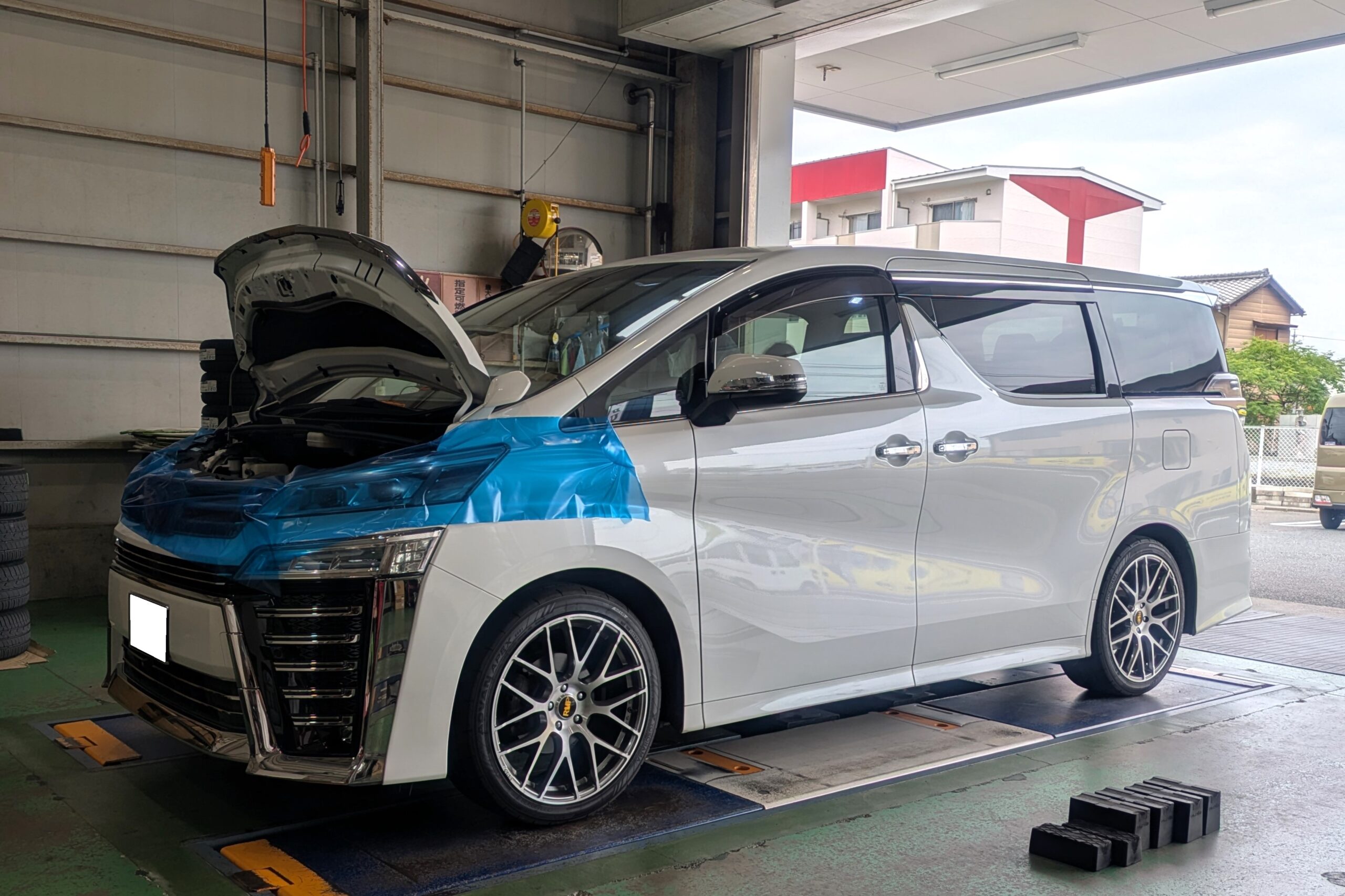 カスタムブログ】ヴェルファイア（30系）に車高調 ブリッツ ダンパーZZ