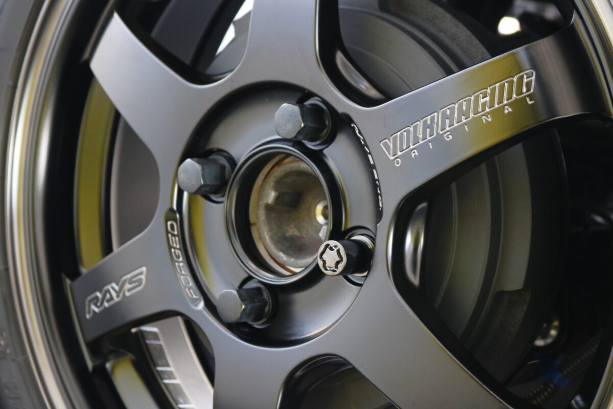 デリカミニに話題のTE37SONICブラックシャドーを装着したらこんな