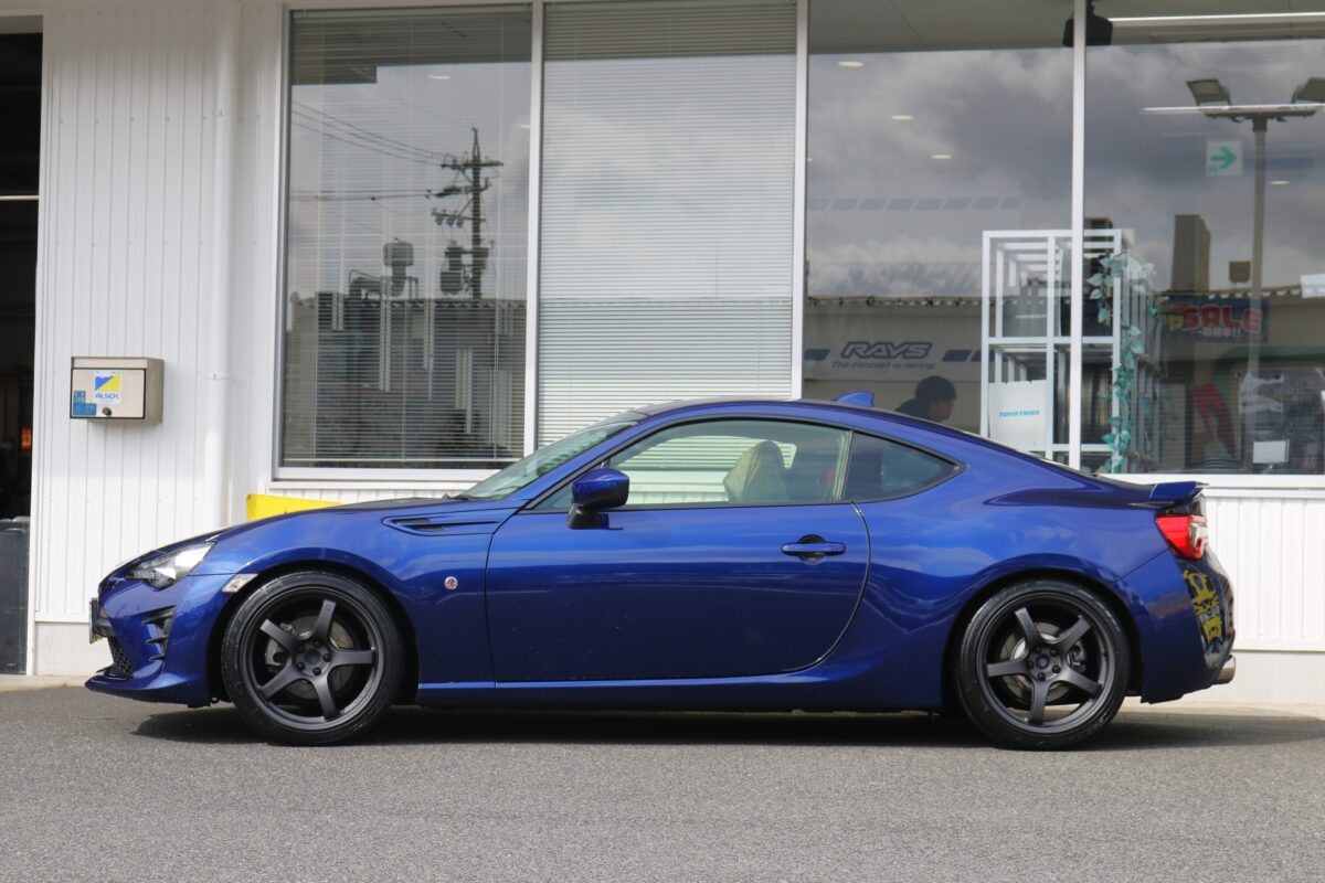 ZN6】86にグラムライツ57CR Spec-Dを装着！！Spec-Dが好まれる理由とは