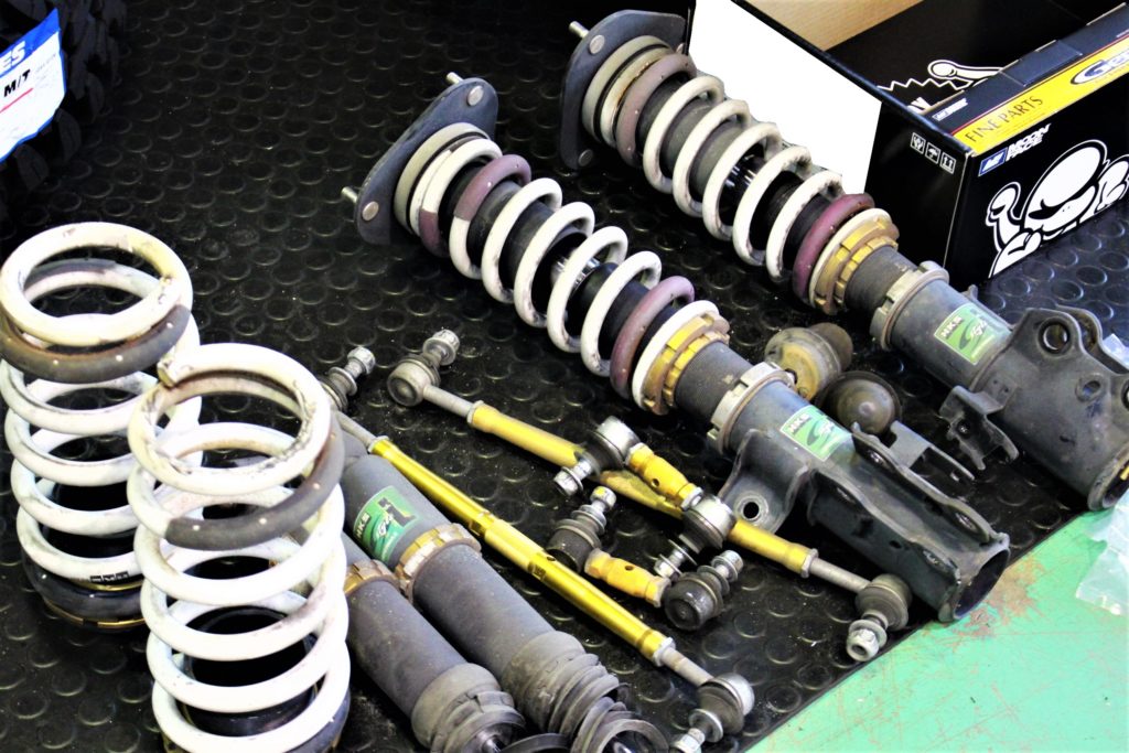 30ヴェルファイアの車高調リフレッシュ。HKSハイパーマックスS-Style