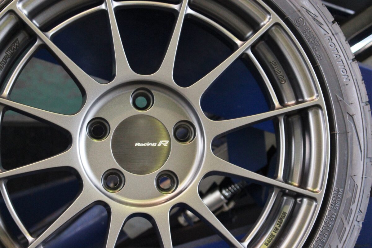 NCロードスターをカスタム！ブリッツ ダンパー ZZ-R x ENKEI NT03RR 17