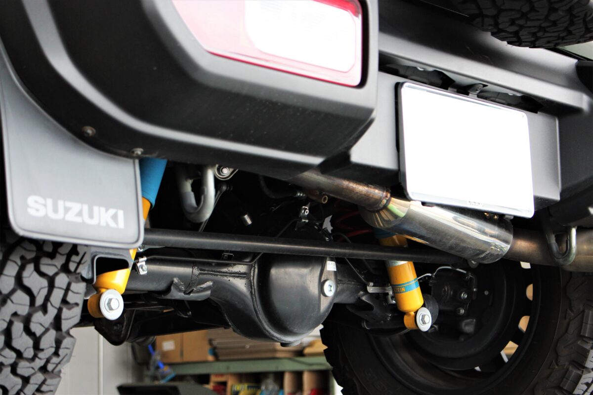 JB74 ジムニーシエラ】ビルシュタイン ステアリングダンパー スポーツ