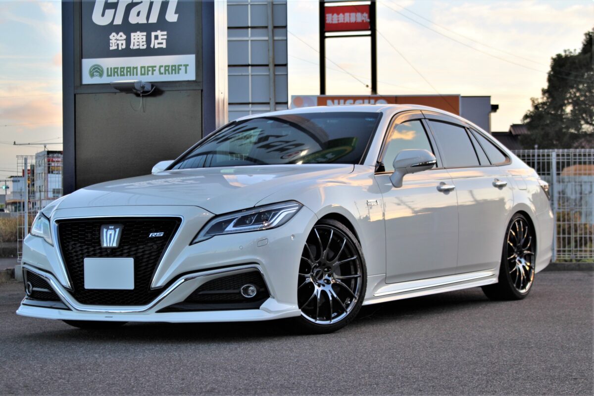 220クラウンに車高調 RSR ベストiアクティブで低めにセットアップ