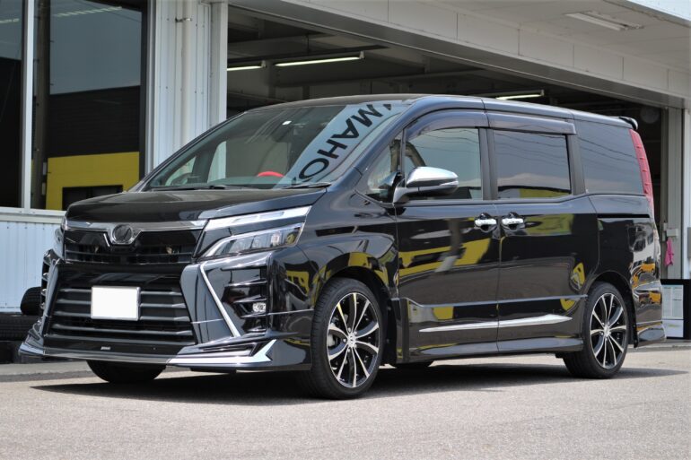 80ヴォクシー】ブリッツZZRで腰高感を解消します！！！ | 多治見店