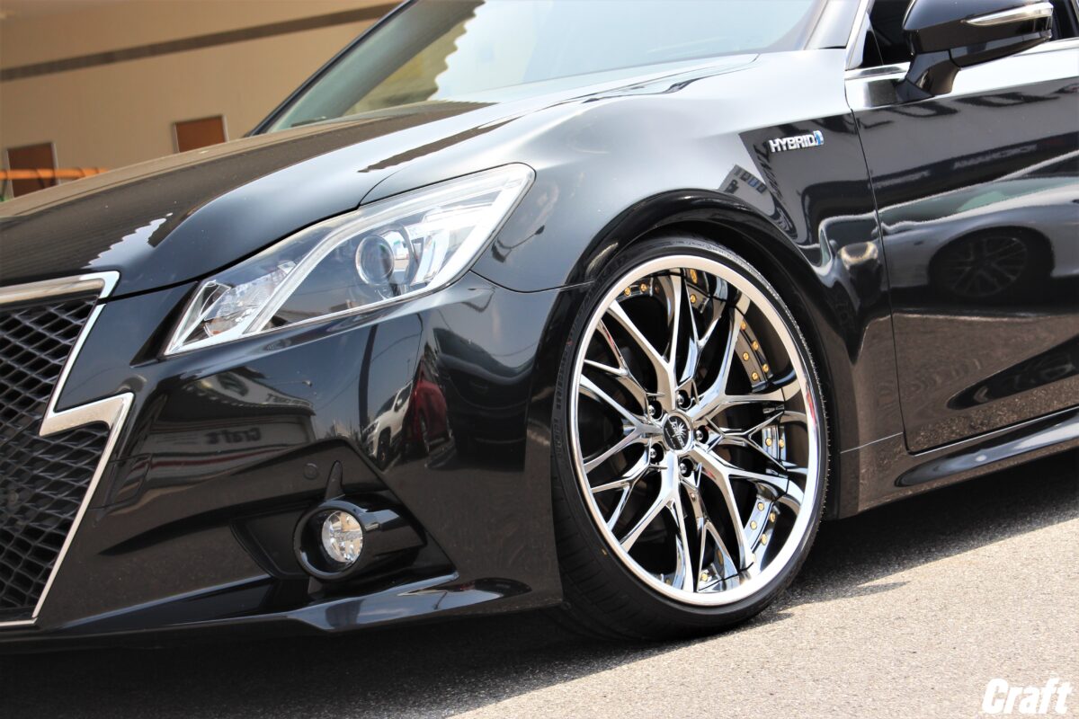 210系 クラウン ツライチ】クレンツェ ウィーバル 20インチ 深リム装着